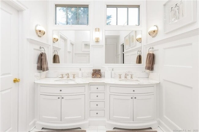 Building Photo - 6 Searles Rd