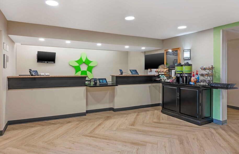 Building Photo - Furnished Studio-Orlando - Convention Ctr - Int'l Drive Area