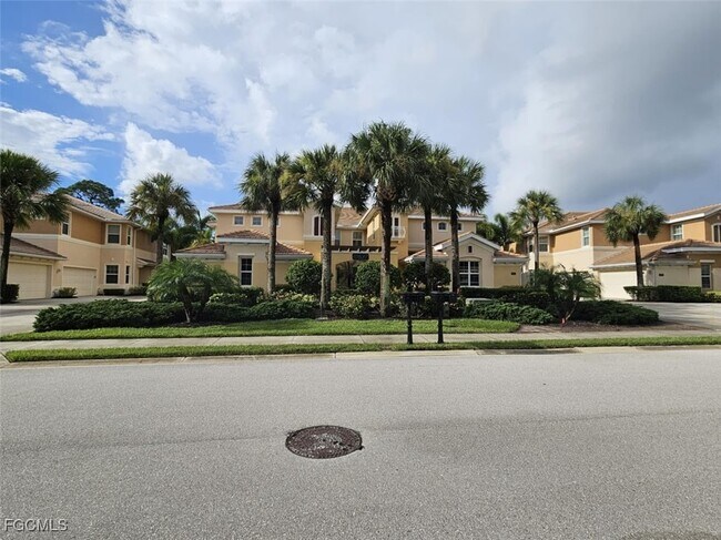 Building Photo - 10637 Pelican Preserve Blvd