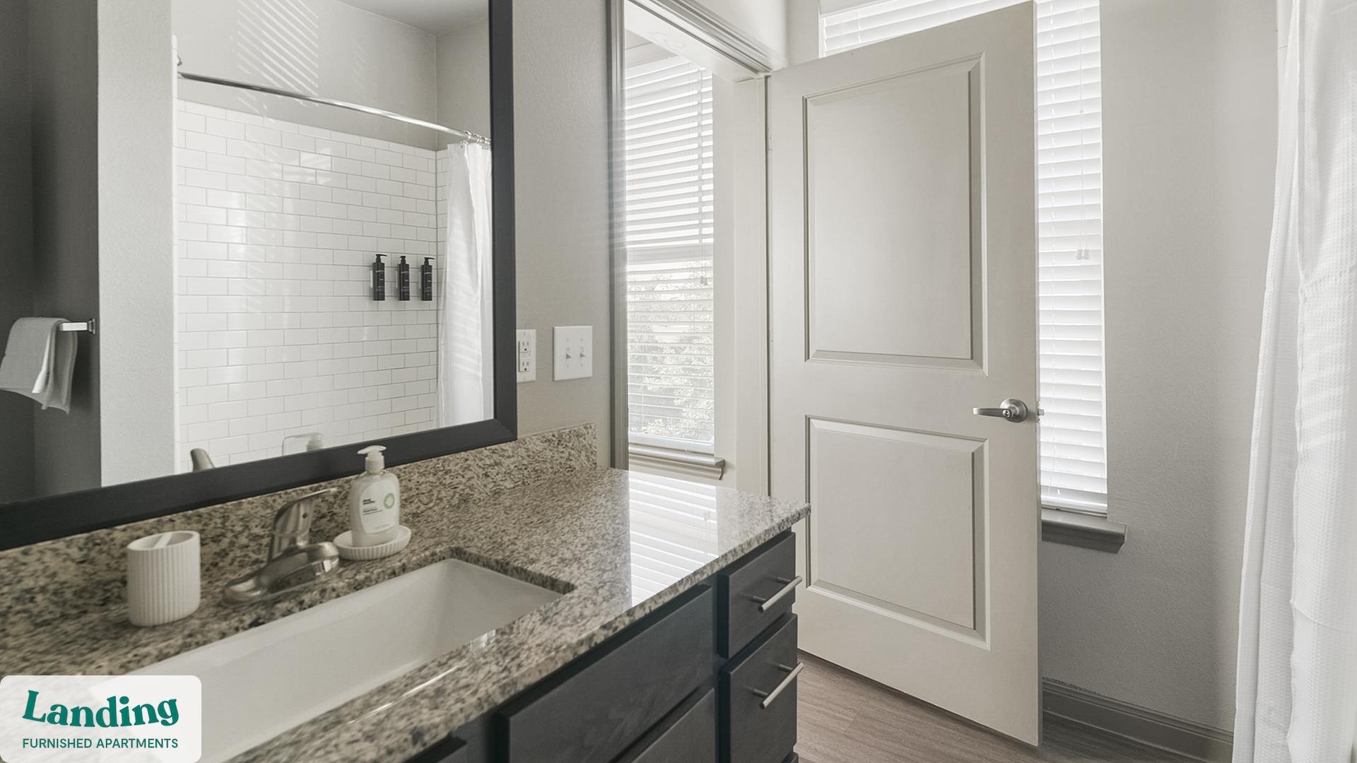 Building Photo - 99 W Cedar Bayou Lynchburg Rd