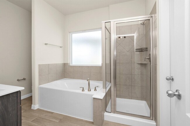 Building Photo - 223 Shoreview Dr