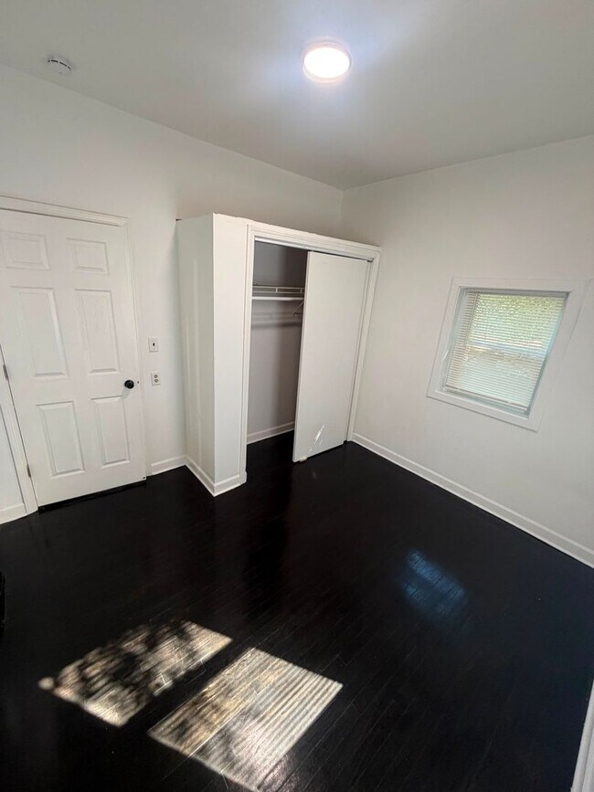 Building Photo - Newly Renovated 3 Bedroom • 1 Bathroom Home
