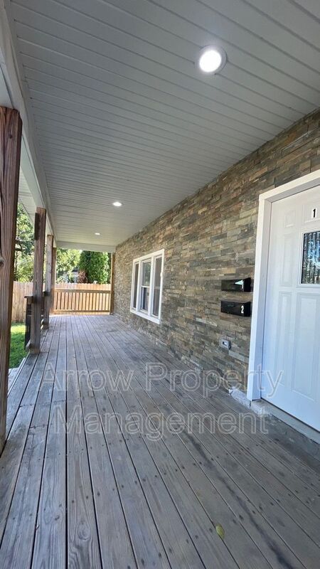 Building Photo - 1535 S 22nd St