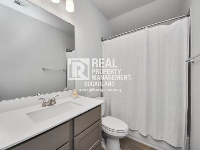 Building Photo - Like-New 2023 Single-Story in Sienna with Open-Concept Living