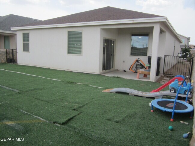 Building Photo - 1628 Sam Dominguez