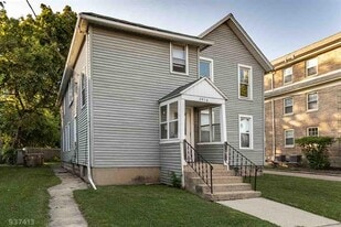 Building Photo - 2416 E Washington Ave