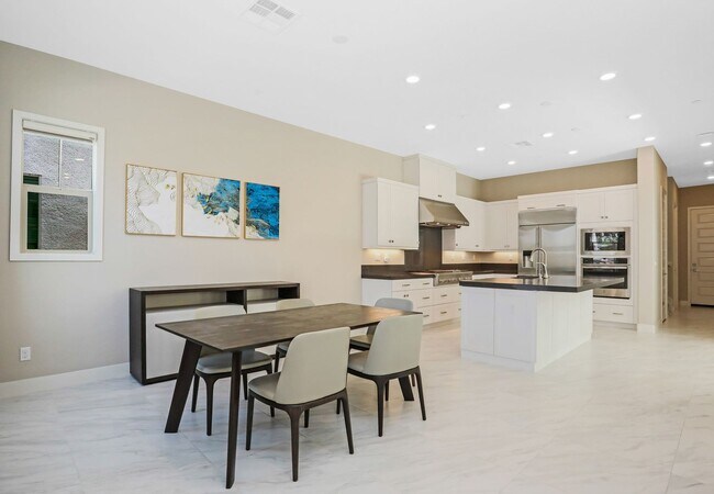 Building Photo - Elegant and Modern Living in Adagio in Cad...