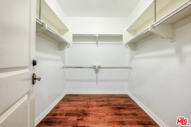 Building Photo - 11578 Iowa Ave