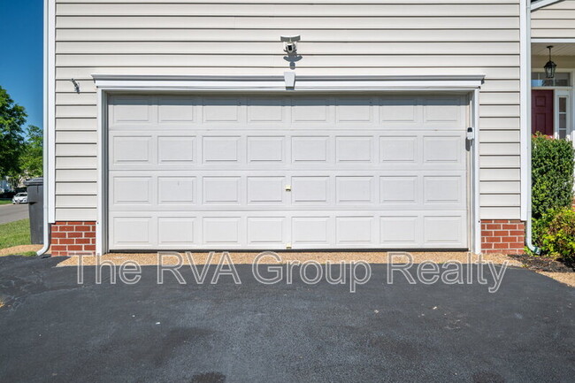 Building Photo - 4900 Lofton Dr