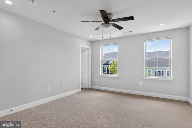Building Photo - 12241 Bluffwood Ter