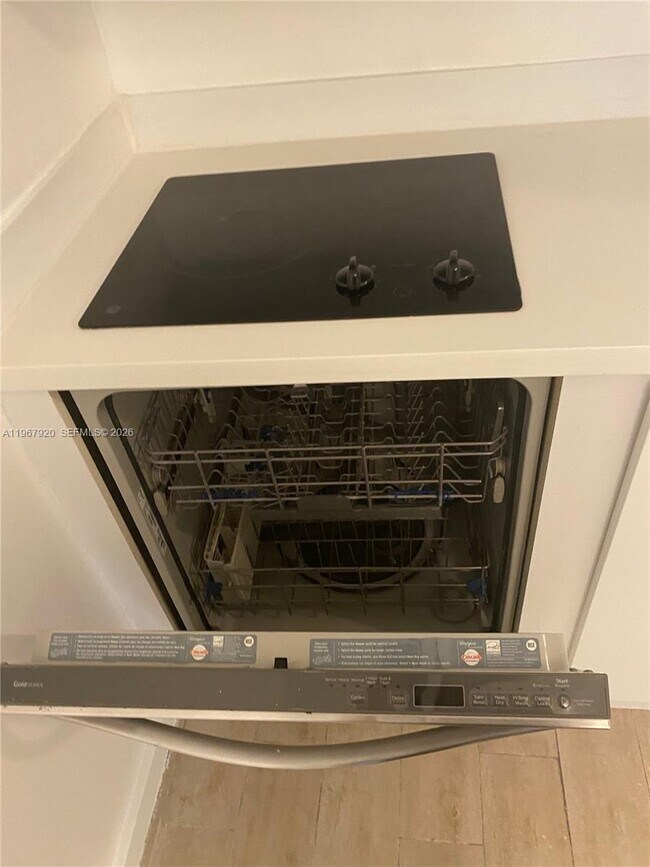 Building Photo - 1611 Meridian Ave