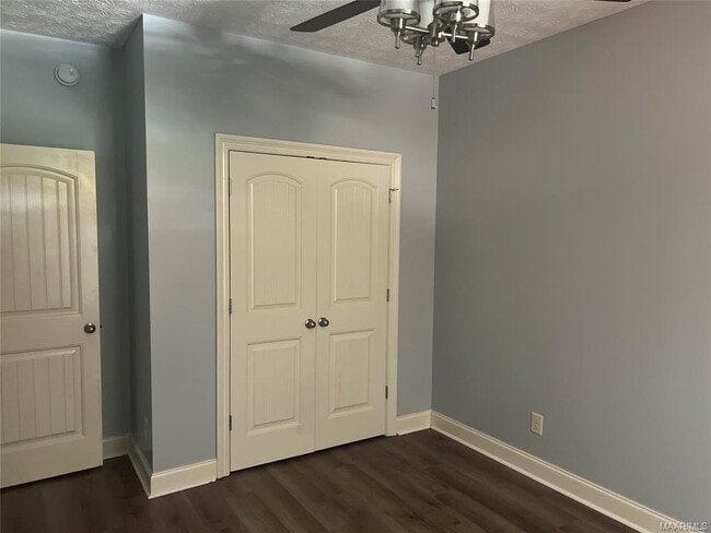 Building Photo - 730 Kingsley Dr