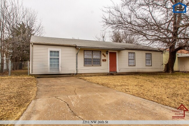 Building Photo - 2211 NW 26th St