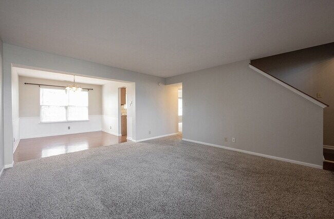 Building Photo - "Spacious 4-Bedroom Retreat with 2.5 Baths...