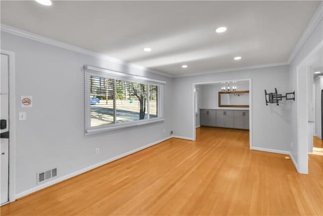 Building Photo - 2301 Echo Hills Cir NE