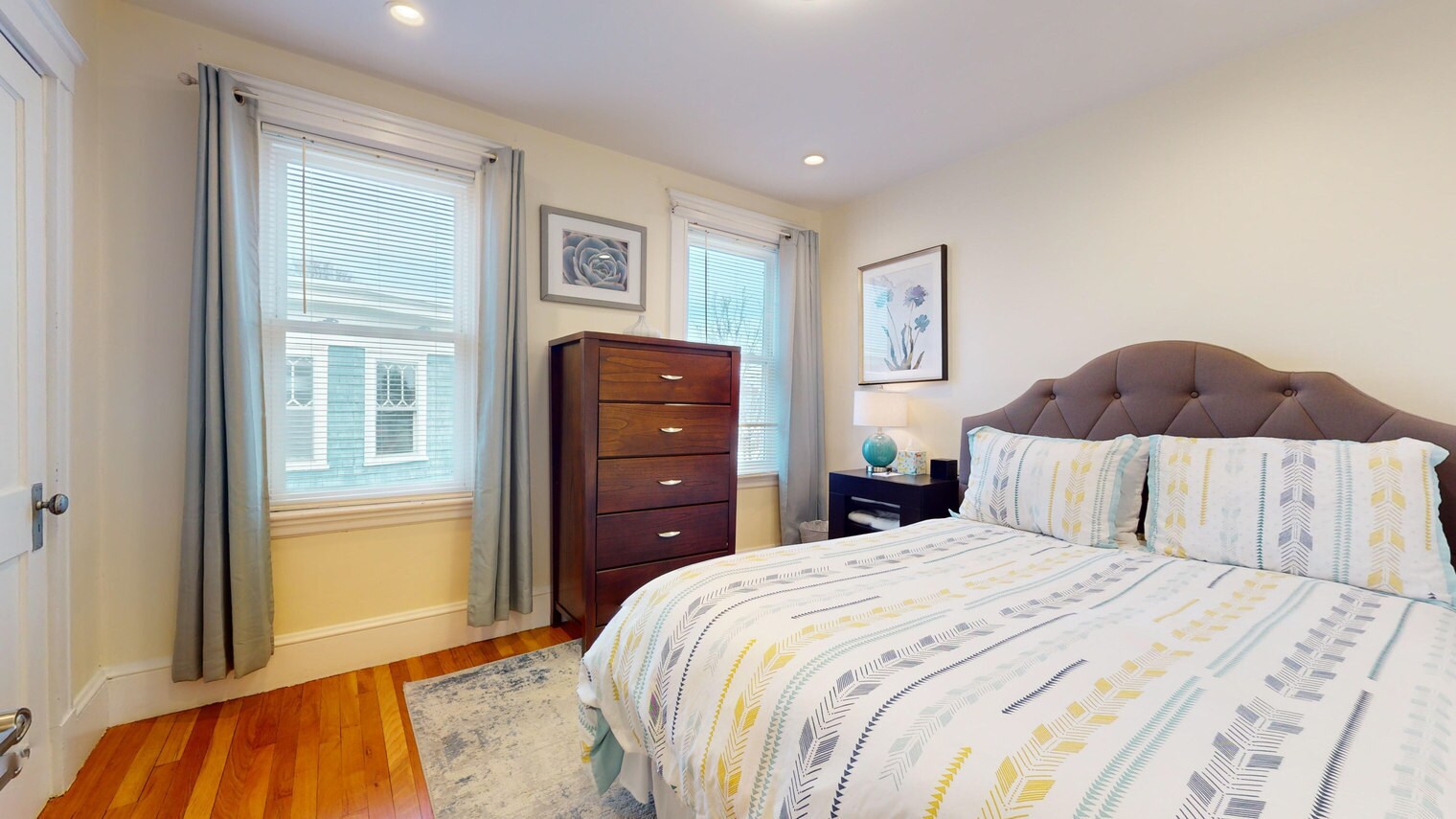 Building Photo - 28 Clay St