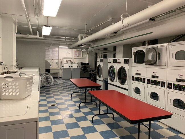 Laundry - 4200 Cathedral Ave NW