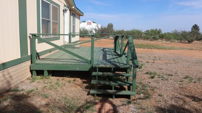 Building Photo - 6206 S Ranch Rd