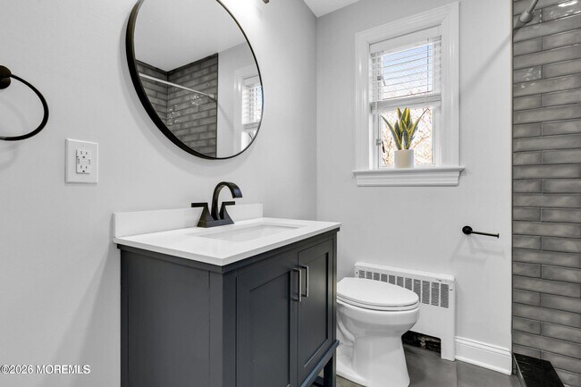 Building Photo - 283 Spring St