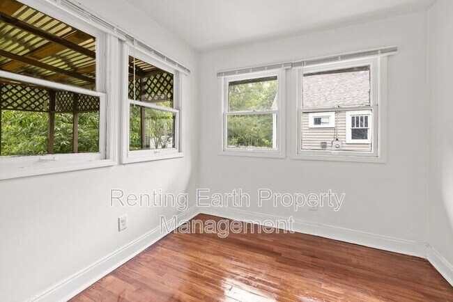 Building Photo - 8215 Rugby Ave