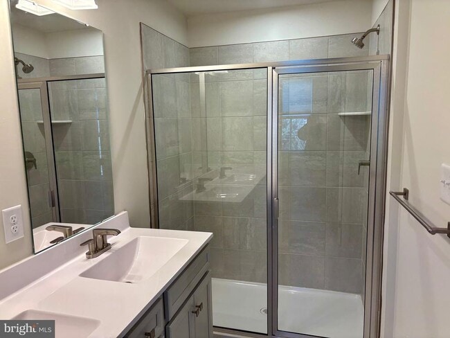 Building Photo - 88 Rosemary Wy