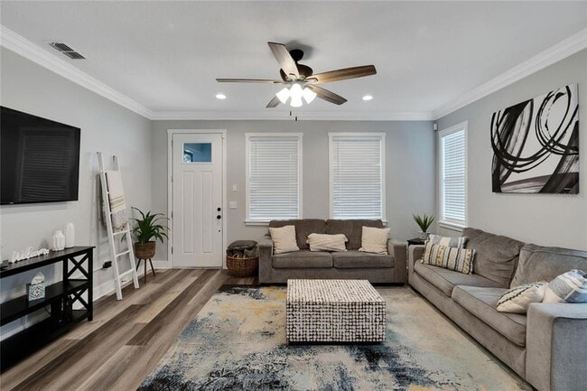 Building Photo - 3002 E 38th Ave