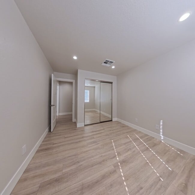 Building Photo - Highly Remodeled | Customer Closets | Gated Community