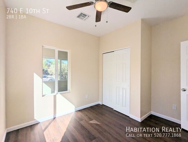 Building Photo - Remodeled 1924 Craftsman 2Bed/1Bath + Offi...