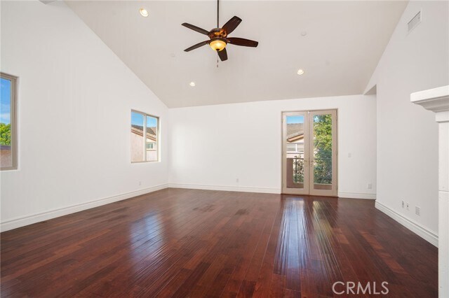 Building Photo - 2005 Robinson St