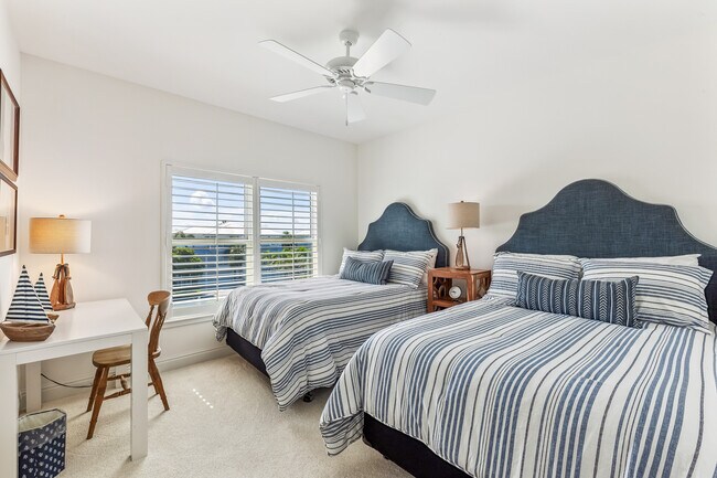 Building Photo - 788 Beach View Dr