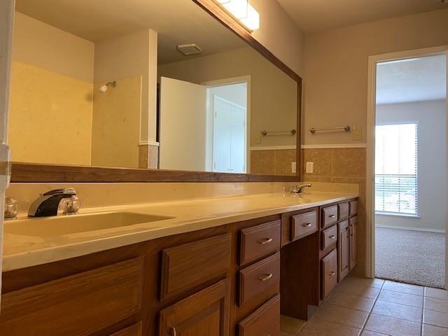 Building Photo - 2303 Markland St