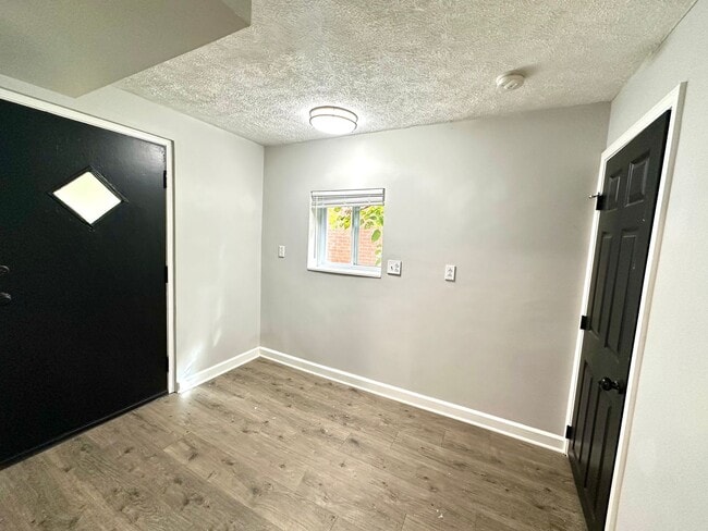 Building Photo - Updated 3 Bed, 1 Bath Home in Penn Hills - Quiet Street, Private Deck - Available Immediately!