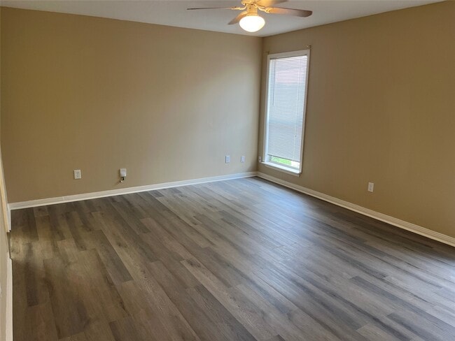 Building Photo - 9502 Triola Ln