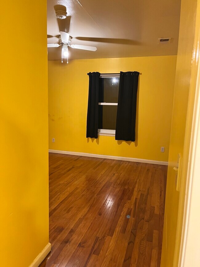 Building Photo - 318 Magnolia Ave