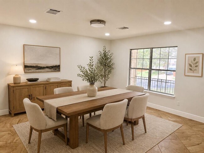 Building Photo - 11210 Kingsgate Dr