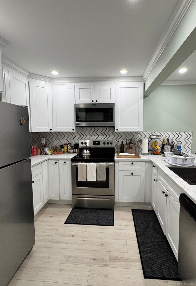 Building Photo - 1455 Madison Ave