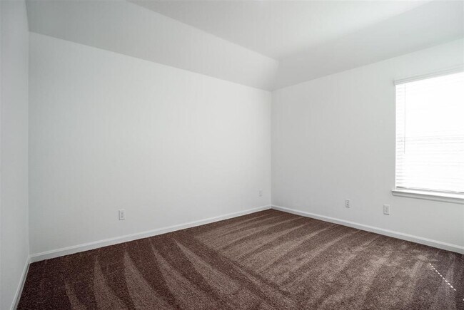 Building Photo - 2534 Blazing Star Dr