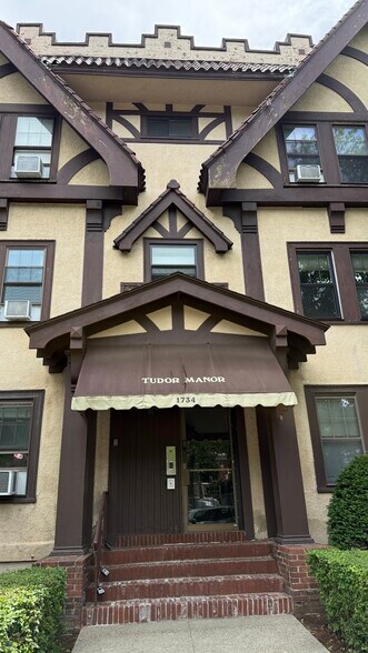 Building Photo - 1734 Commonwealth Ave