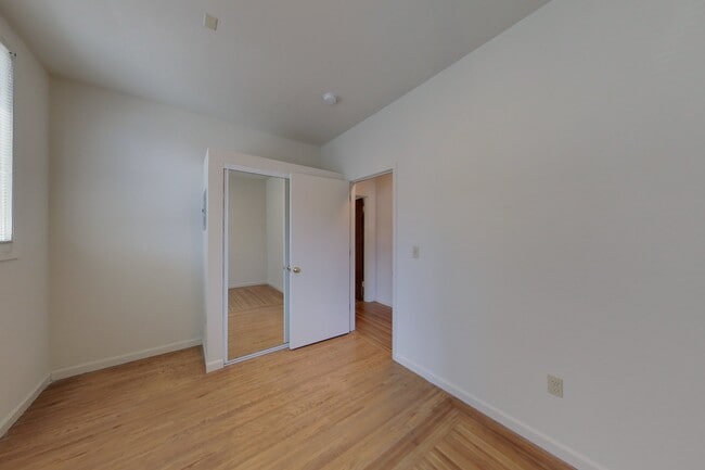 Building Photo - 2030 Dwight Way