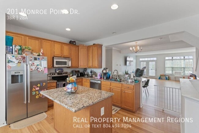 Building Photo - 201 Monroe Point Dr