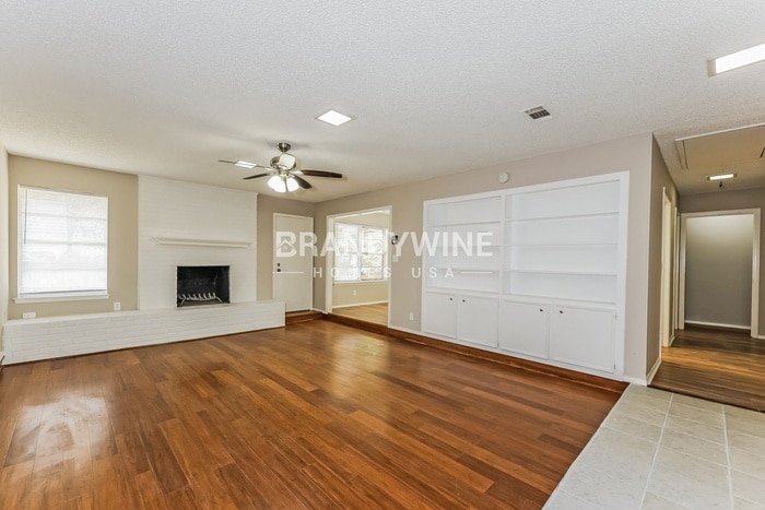Building Photo - 2310 Stockbridge Ct