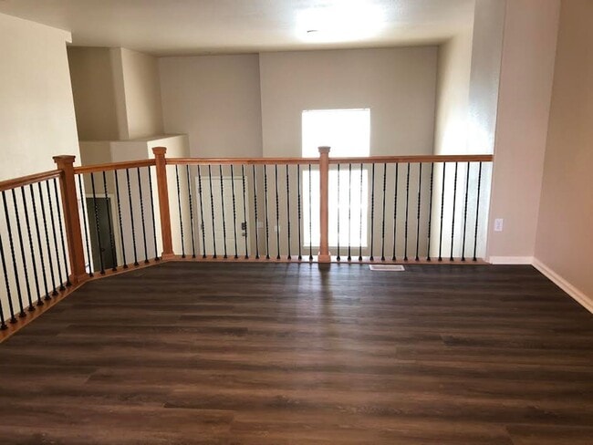 Building Photo - Fully Renovated, "MUST SEE" 3 Bedroom, 3 Bath Townhome with 2 Car Attached Garage