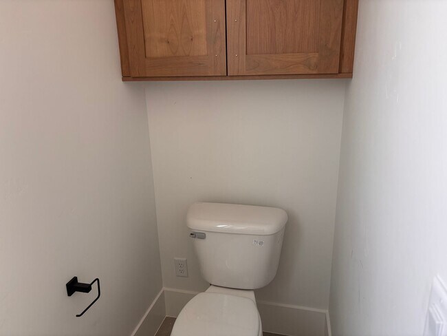 Building Photo - BRAND NEW 5 bed | 3 bath | 3 car garage cu...