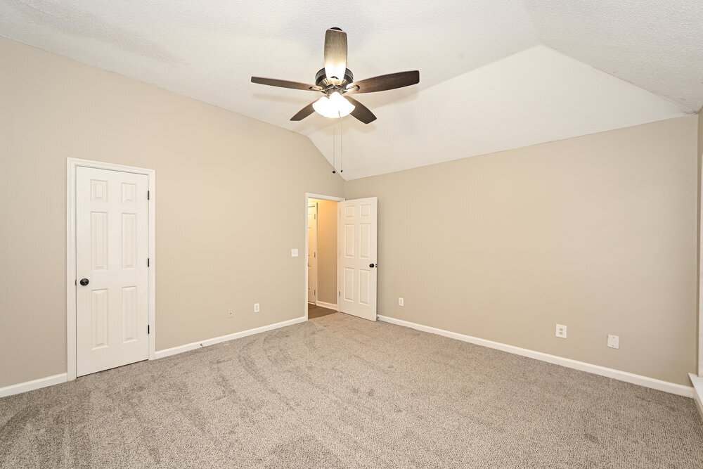 Building Photo - 2204 Joann Dr