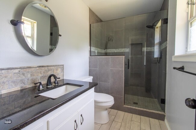 Building Photo - 9 Lackland Cir