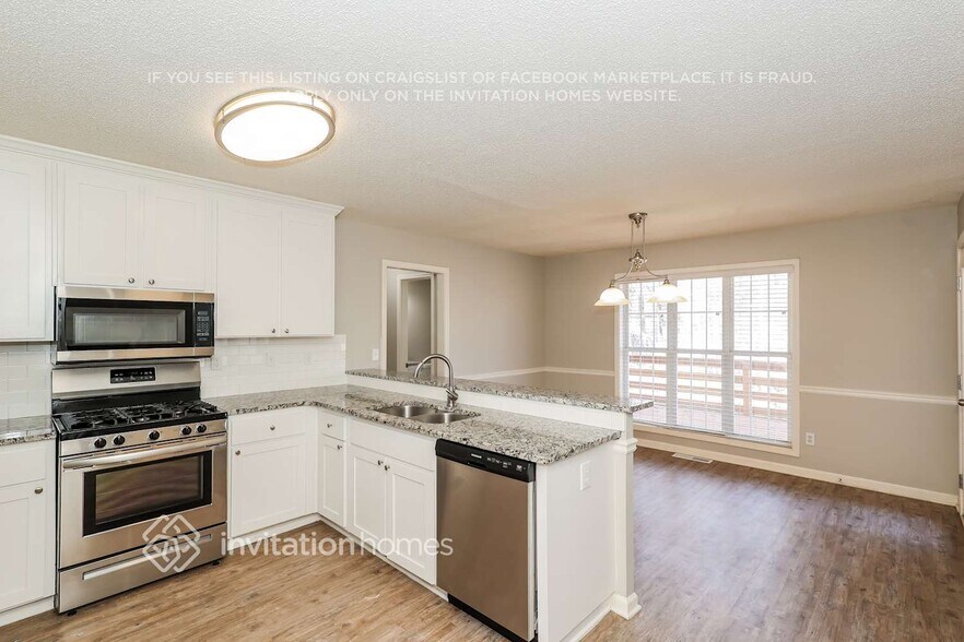 Building Photo - 2324 Luther Terrace SW