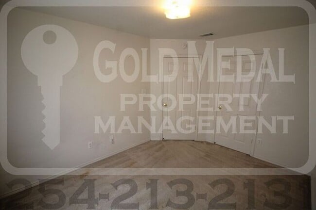 Building Photo - 3402 Barcelona Dr