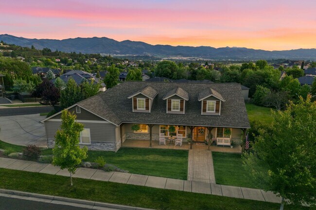 Building Photo - 4432 Vista Pointe Dr
