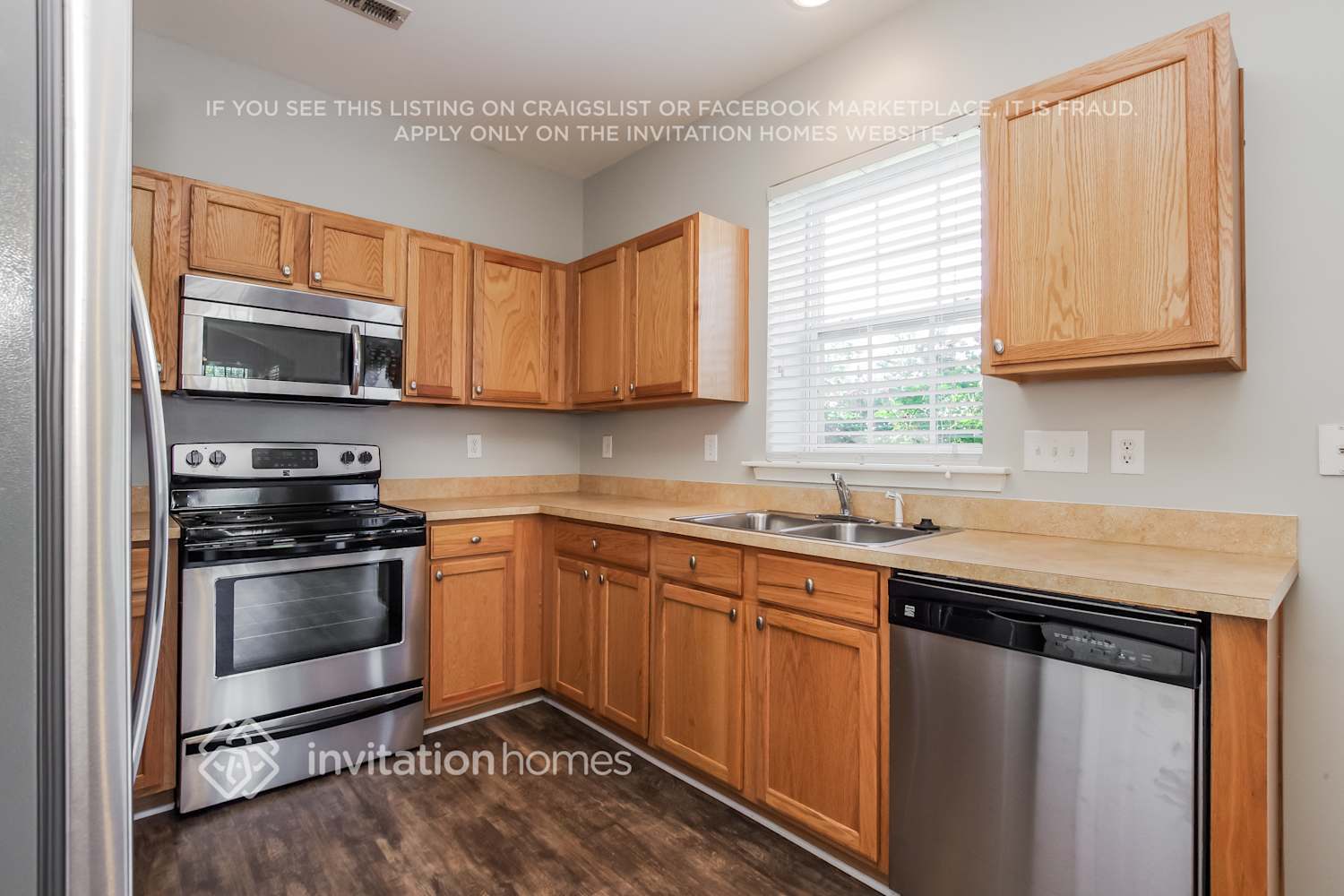 Building Photo - 4903 Abercromby St