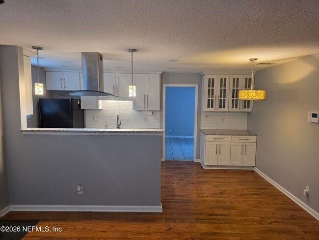 Building Photo - 8913 Erin Ct